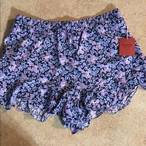 💕Floral flutter shorts